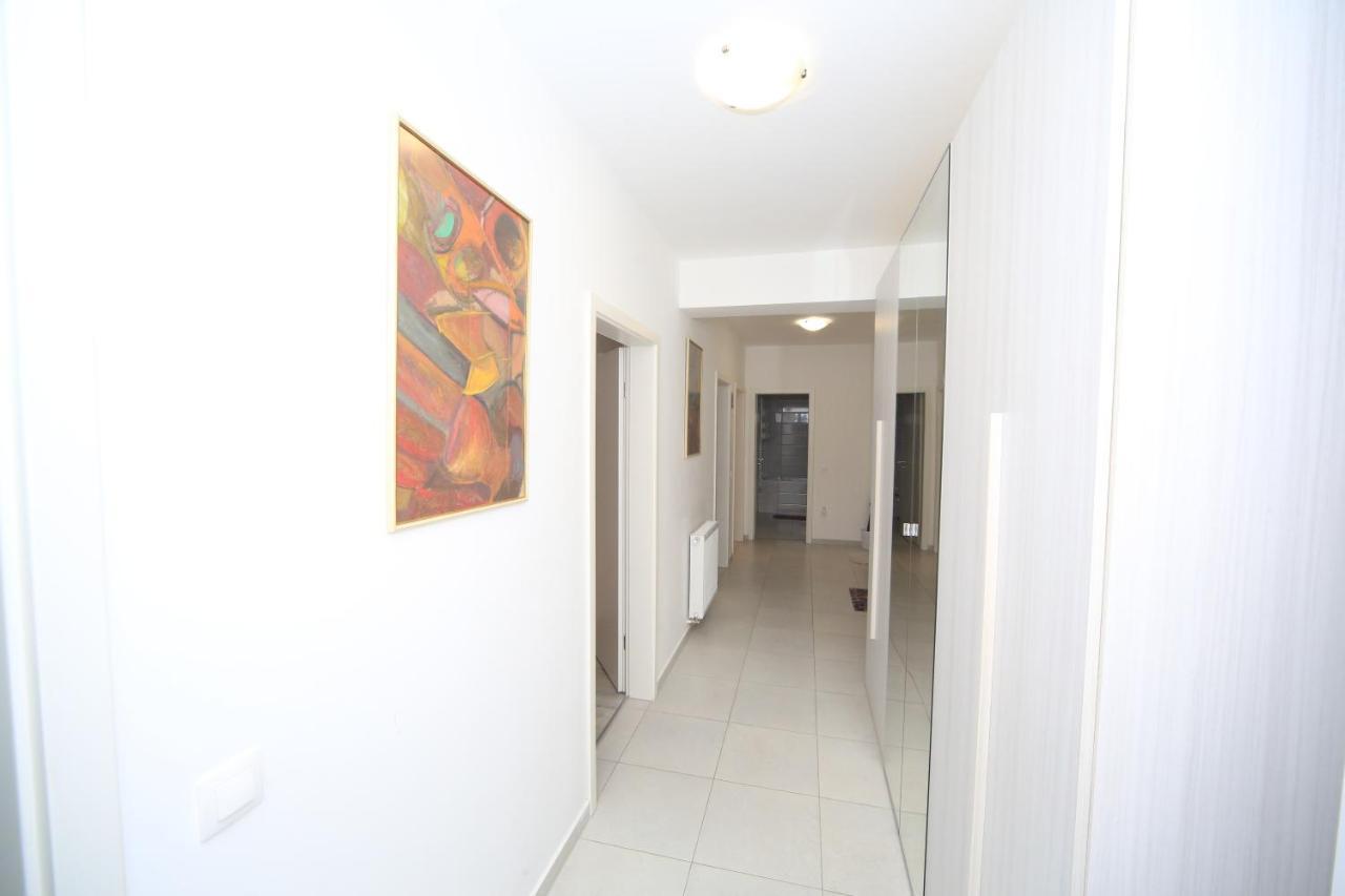 Happy Family Apartment Brasov Luaran gambar