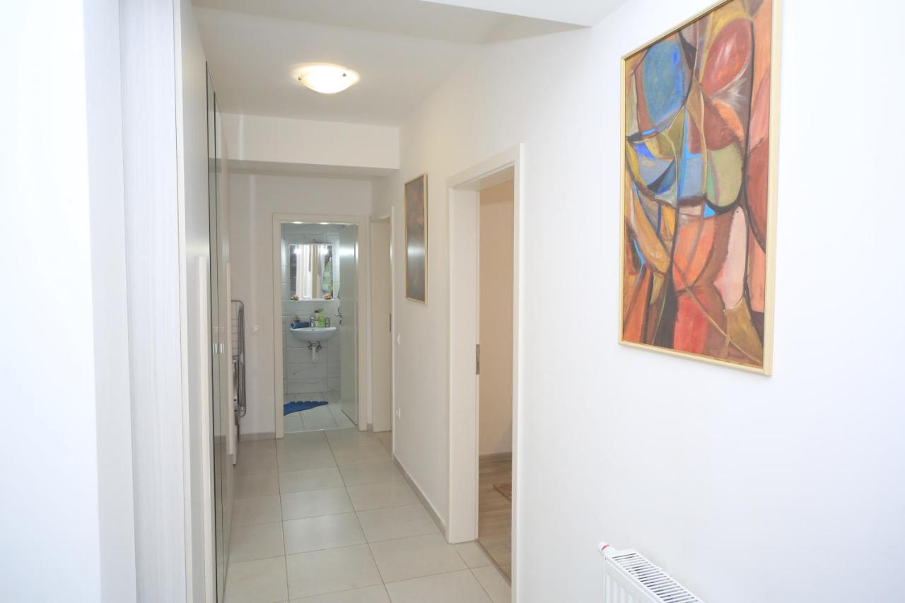 Happy Family Apartment Brasov Luaran gambar