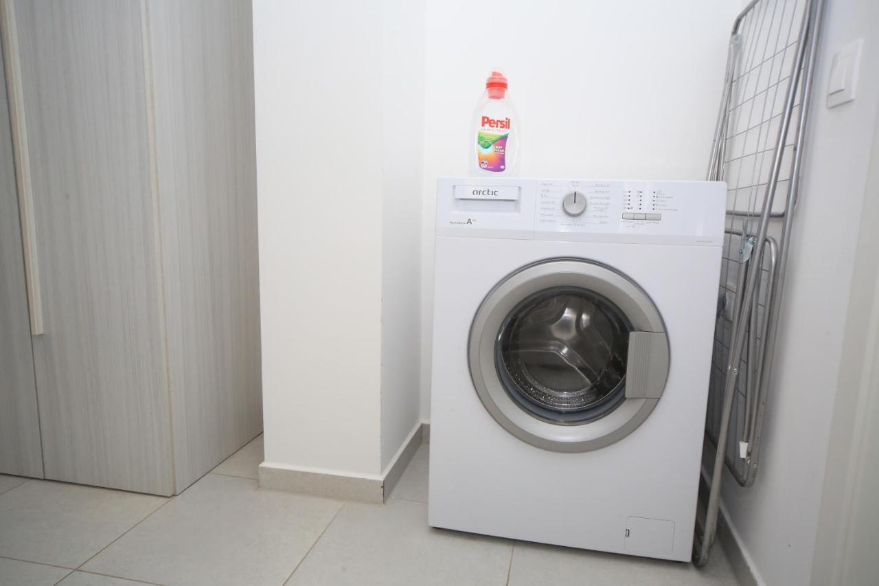 Happy Family Apartment Brasov Luaran gambar